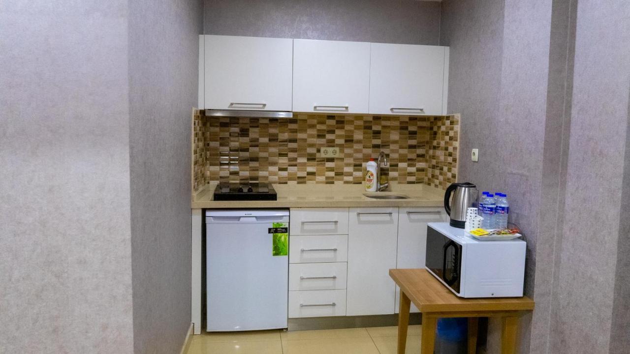 Bursa Suites Apart Otel Exterior foto A kitchenette in a hotel