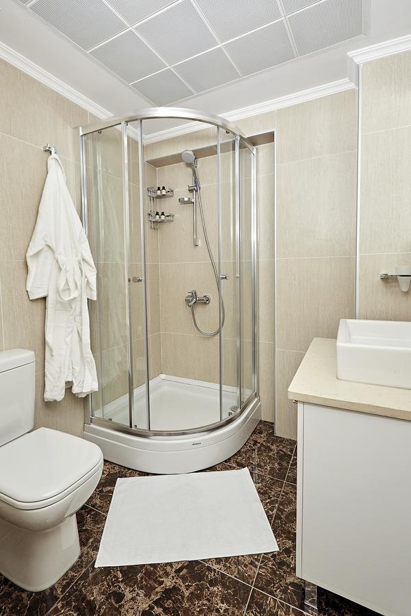 Bursa Suites Apart Otel Exterior foto A shower cubicle